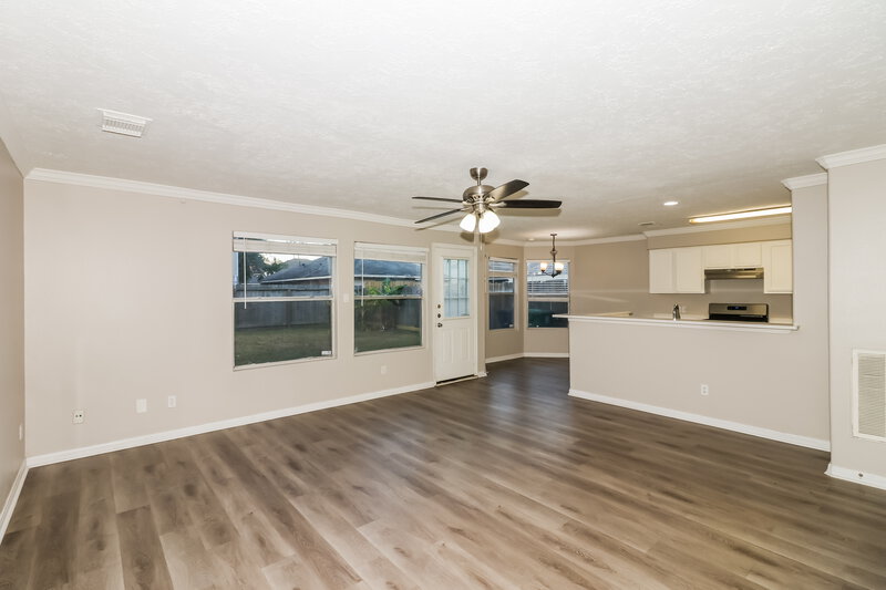 1,690/Mo, 8530 Wild Basin Dr Houston, TX 77088 Living Room View 2