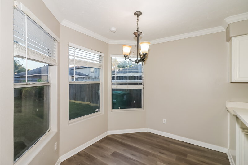 1,690/Mo, 8530 Wild Basin Dr Houston, TX 77088 Dining Room View