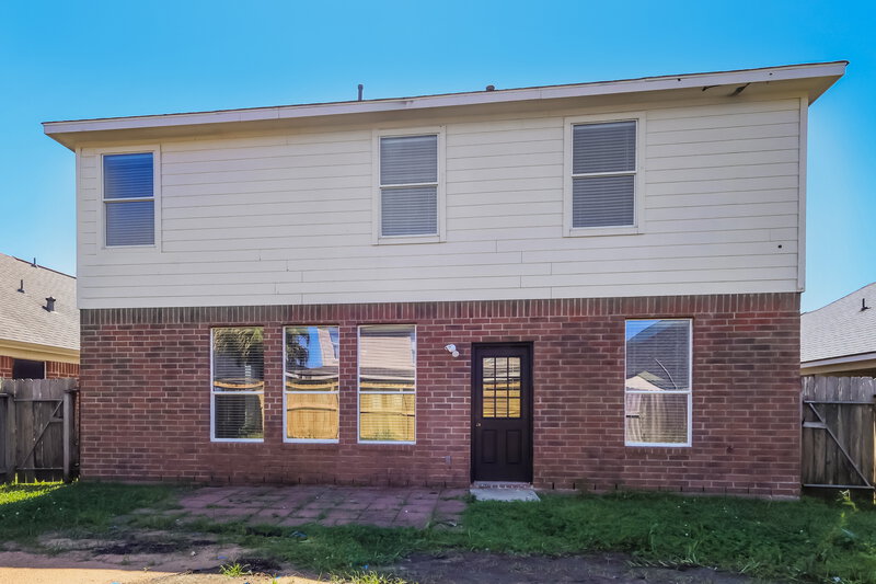 2,215/Mo, 12131 English Brook Cir Humble, TX 77346 Rear View