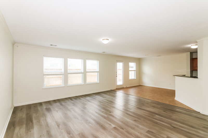 1,965/Mo, 2727 Skyview Grove Ct Houston, TX 77047 Living Room View