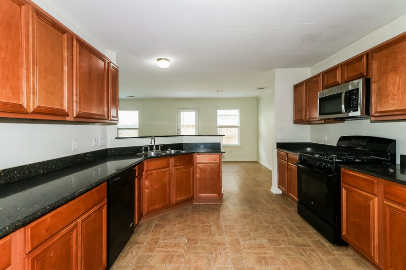 1,965/Mo, 2727 Skyview Grove Ct Houston, TX 77047 Kitchen View