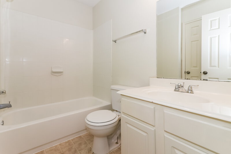 1,965/Mo, 2727 Skyview Grove Ct Houston, TX 77047 Bathroom View