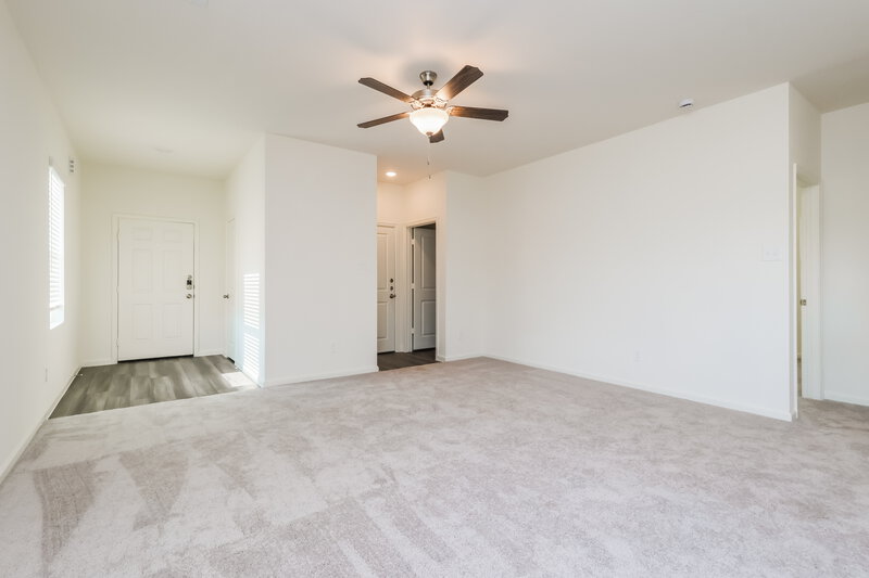 1,435/Mo, 15310 Abella Dr Montgomery, TX 77316 Living Room View 3