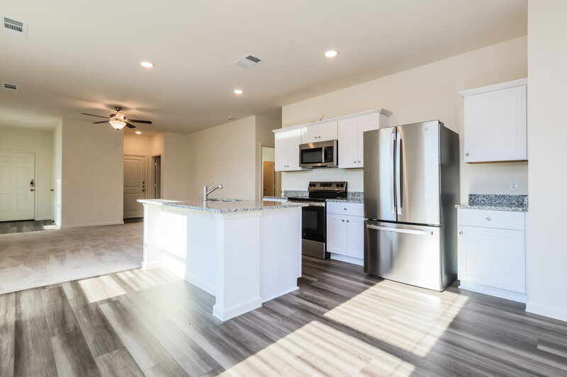 1,435/Mo, 15310 Abella Dr Montgomery, TX 77316 Kitchen View 2