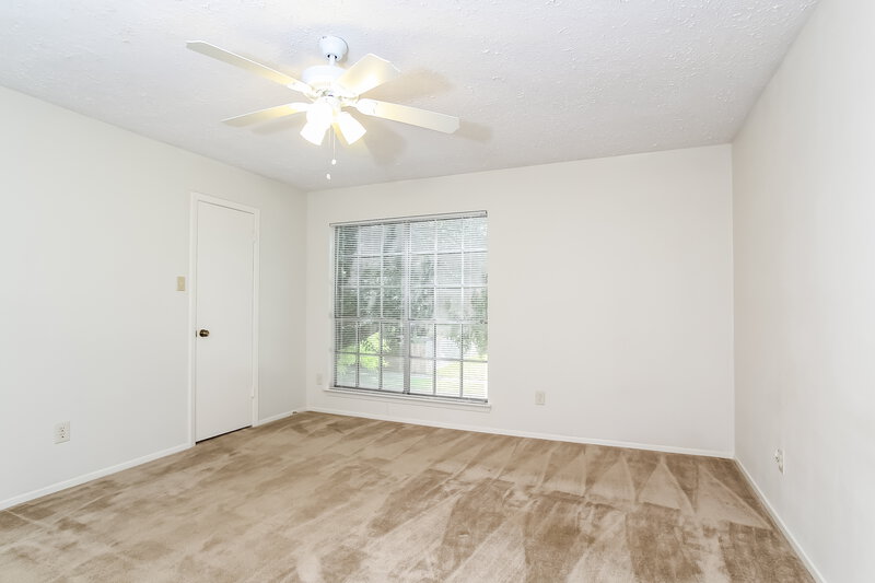 2,010/Mo, 21307 Fernhollow Ln Spring, TX 77388 Master Bathroom View