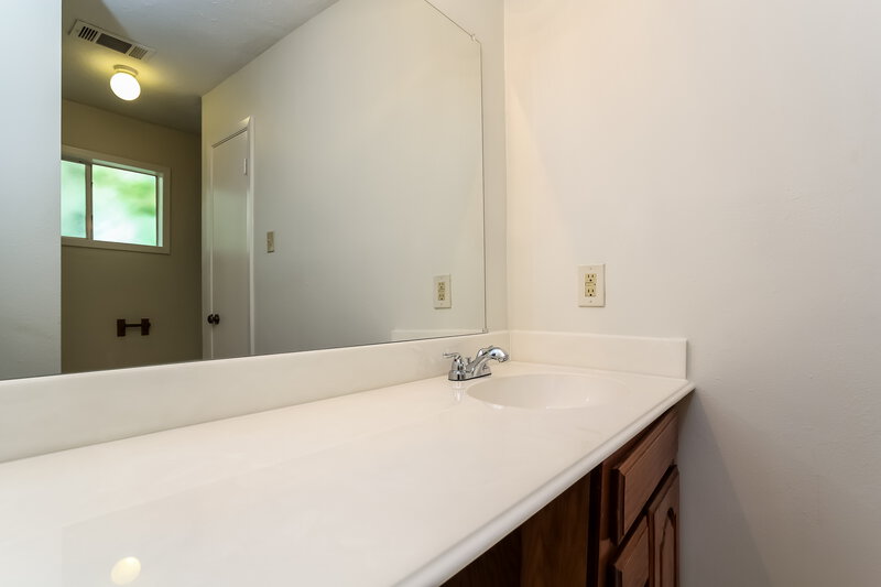 2,010/Mo, 21307 Fernhollow Ln Spring, TX 77388 Master Bathroom View 2