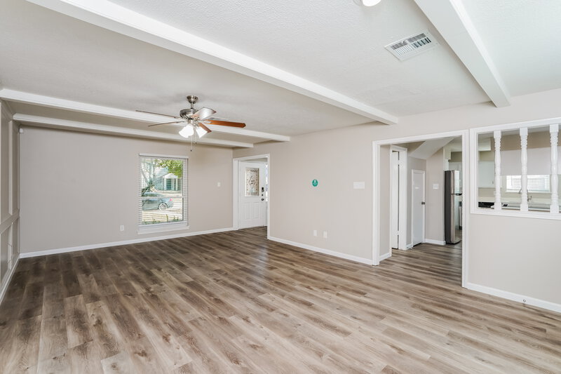 2,365/Mo, 1030 Cascade Creek Dr Katy, TX 77450 Living Room View 2