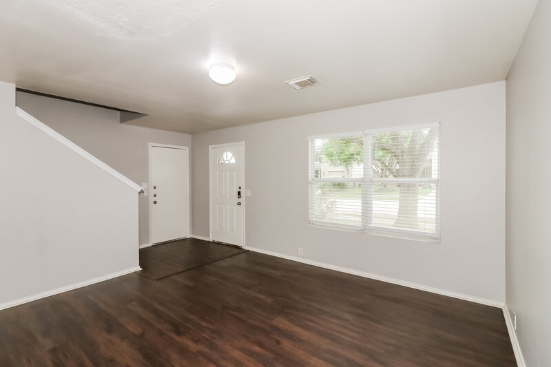 0/Mo, 3407 Dartmouth Field Ln Fresno, TX 77545 Dining Room View