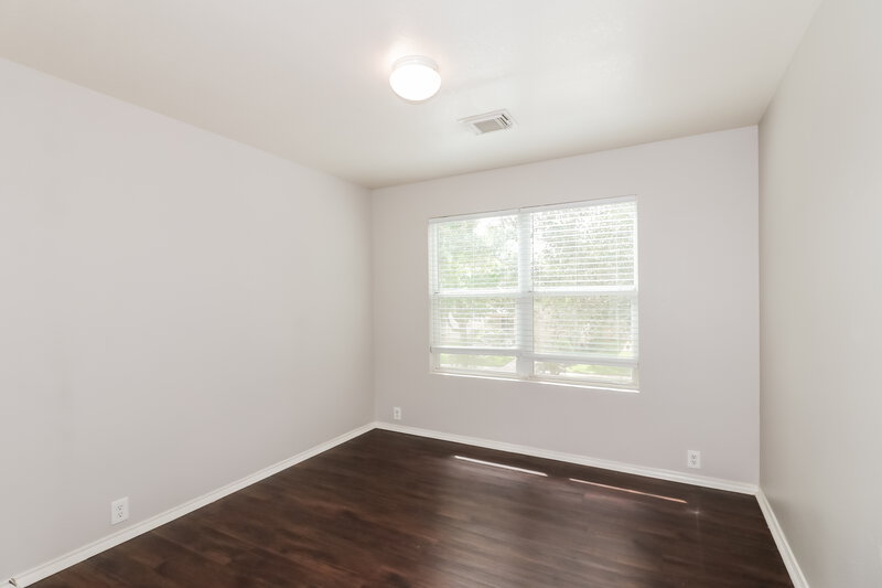 0/Mo, 3407 Dartmouth Field Ln Fresno, TX 77545 Bedroom View 3