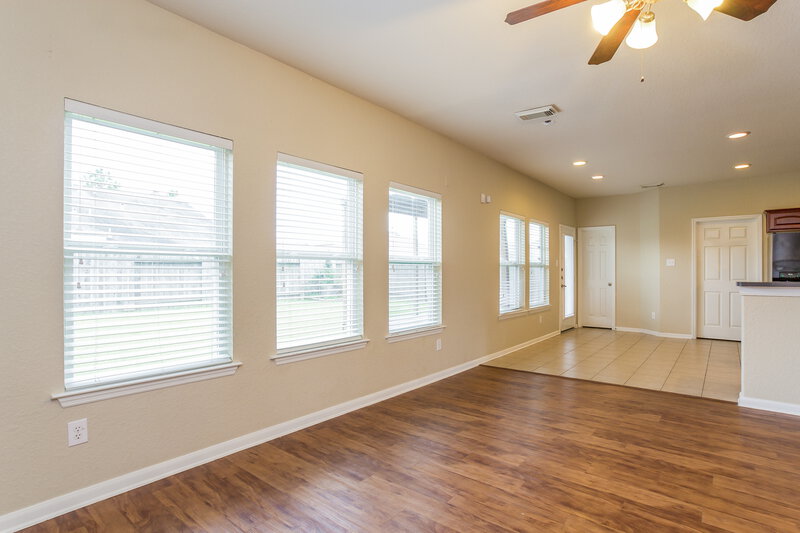 2,275/Mo, 3106 Crossout Ct Spring, TX 77373 Living Room View