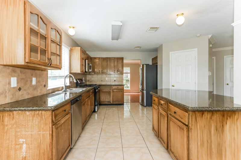 2,505/Mo, 4223 Pathway Ct Fresno, TX 77545 Kitchen View