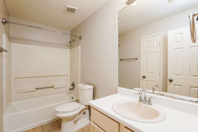 2,130/Mo, 3315 Maymist Dr Katy, TX 77449 Bathroom View