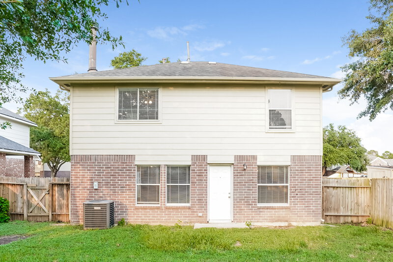 2,130/Mo, 3315 Maymist Dr Katy, TX 77449 Rear View