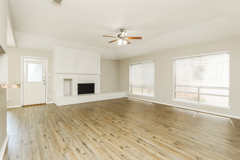 1,785/Mo, 4703 Lost Lake Ln Spring, TX 77388 Living Room View