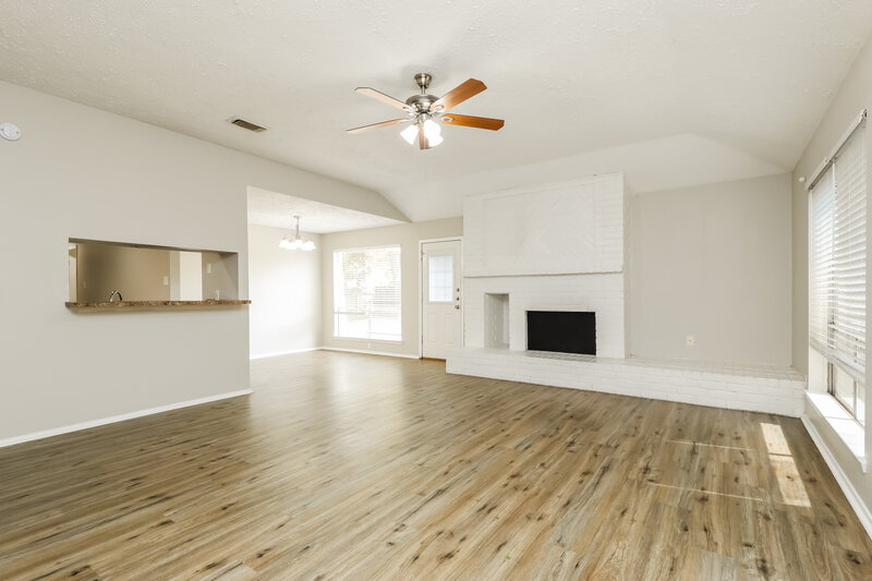 1,785/Mo, 4703 Lost Lake Ln Spring, TX 77388 Living Room View 2