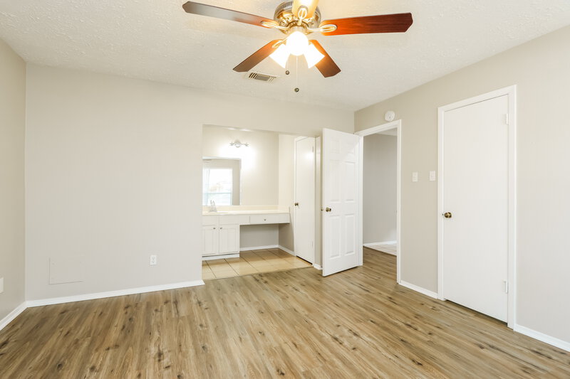 1,785/Mo, 4703 Lost Lake Ln Spring, TX 77388 Main Bedroom View