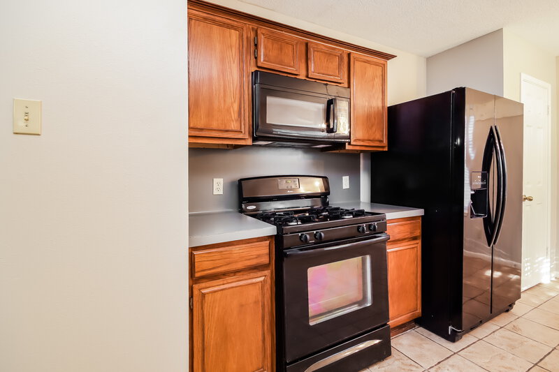 2,385/Mo, 19002 Dee Woods Dr Humble, TX 77346 Kitchen View 2