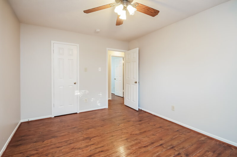 2,385/Mo, 19002 Dee Woods Dr Humble, TX 77346 Bedroom View 2