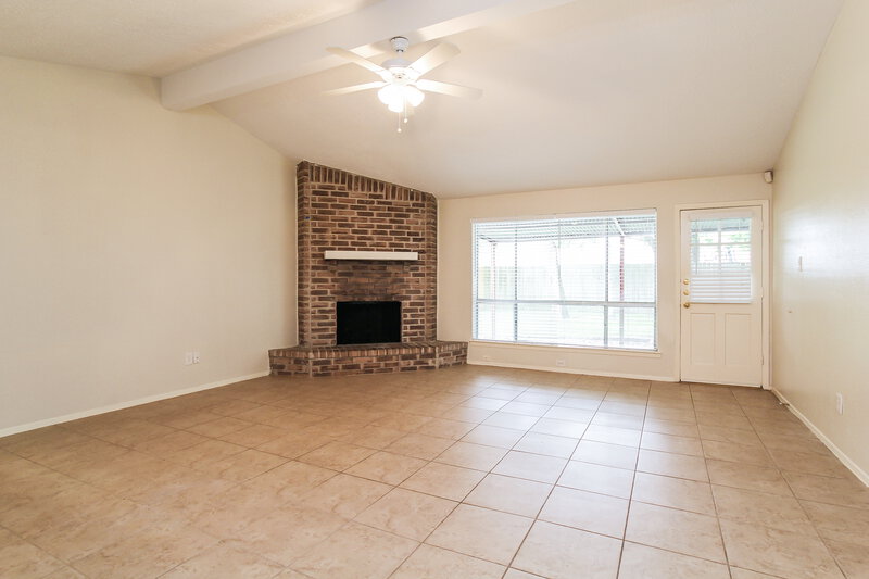 1,705/Mo, 4511 Chestergate Dr Spring, TX 77373 Living Room View