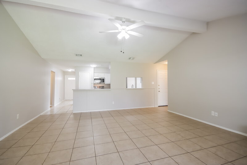 1,625/Mo, 4511 Chestergate Dr Spring, TX 77373 Living Room View 2