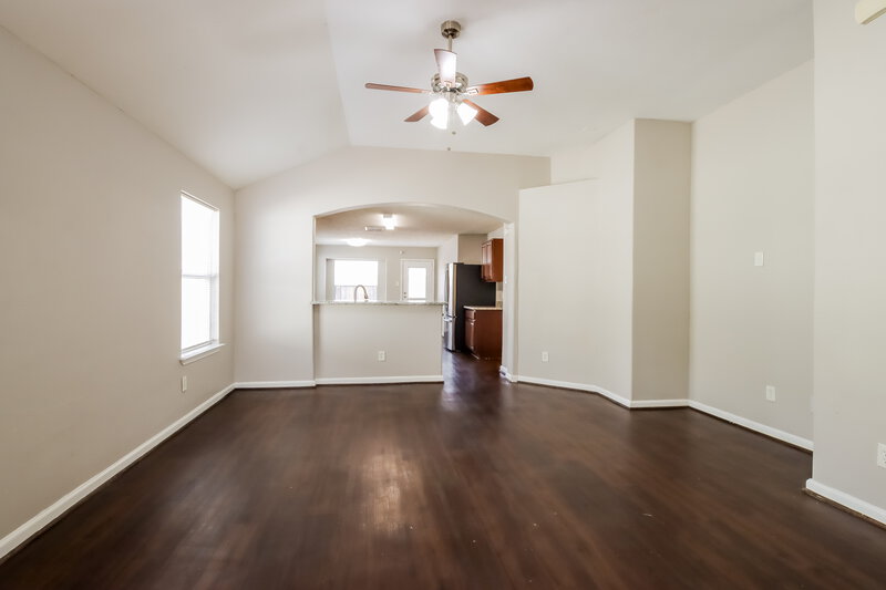 1,880/Mo, 3607 Bluebird Park Ln Humble, TX 77338 Living Room View