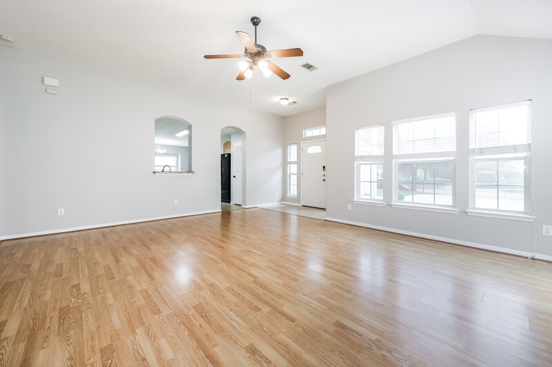 1,830/Mo, 5714 Straight Way Humble, TX 77339 Living Room View