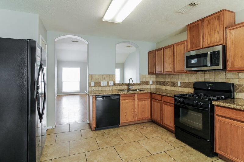 1,785/Mo, 5714 Straight Way Humble, TX 77339 Kitchen View 2