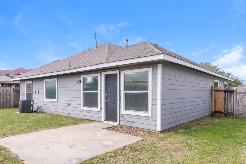 1,785/Mo, 5714 Straight Way Humble, TX 77339 Rear View