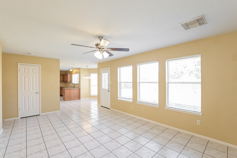 1,970/Mo, 13514 Ryanwood Dr Houston, TX 77065 Living Room View 2