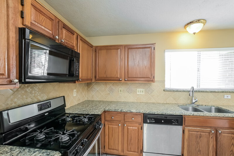 1,970/Mo, 13514 Ryanwood Dr Houston, TX 77065 Kitchen View