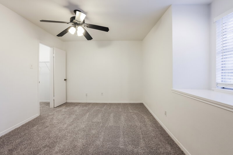 2,145/Mo, 13611 Lynnville Dr Houston, TX 77065 Main Bedroom View