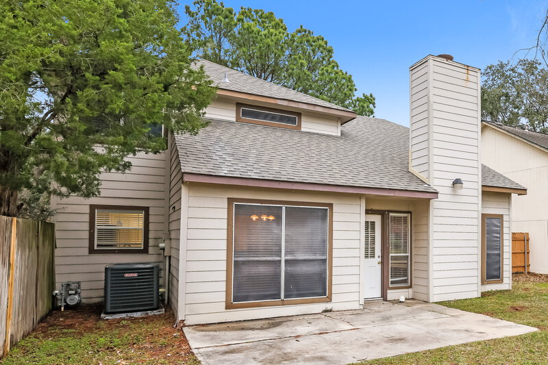 2,145/Mo, 13611 Lynnville Dr Houston, TX 77065 Rear View
