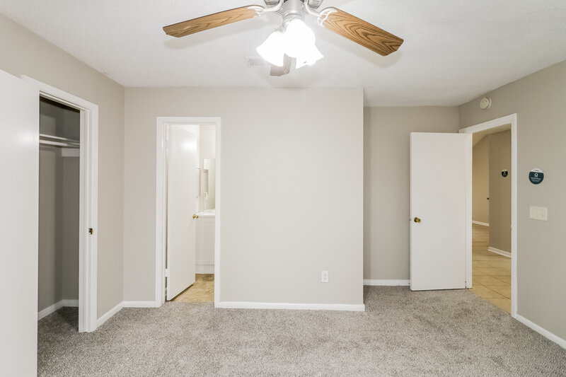1,705/Mo, 19523 Elmtree Estates Dr Katy, TX 77449 Main Bedroom View