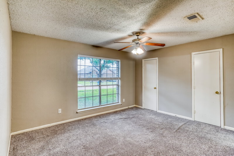 1,675/Mo, 19523 Elmtree Estates Dr Katy, TX 77449 Main Bedroom View