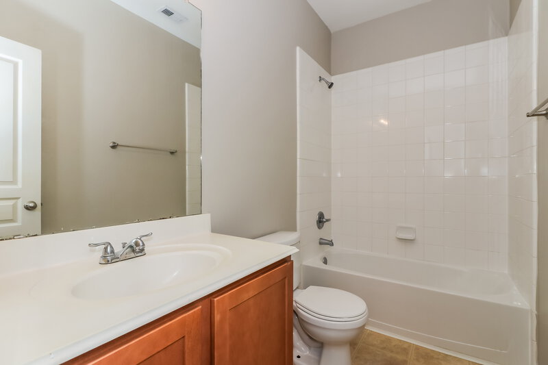 1,885/Mo, 8119 Almera Falls Dr Cypress, TX 77433 Bathroom View