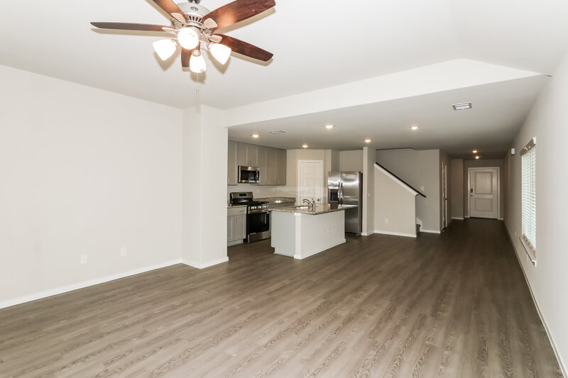 1,870/Mo, 17335 Roxboro Rdg Ln Crosby, TX 77532 Living Room View 2