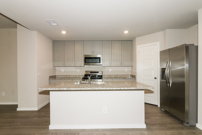 1,870/Mo, 17335 Roxboro Rdg Ln Crosby, TX 77532 Kitchen View