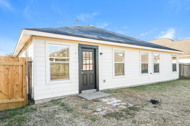 1,725/Mo, 3623 Elmwood Dale Dr Fresno, TX 77545 Rear View