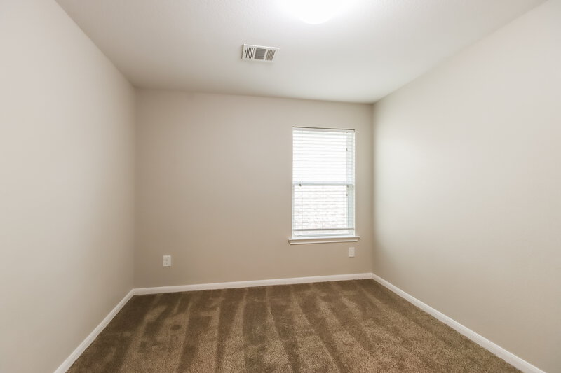 1,980/Mo, 21519 Kings Bend Dr Kingwood, TX 77339 Bedroom View 4