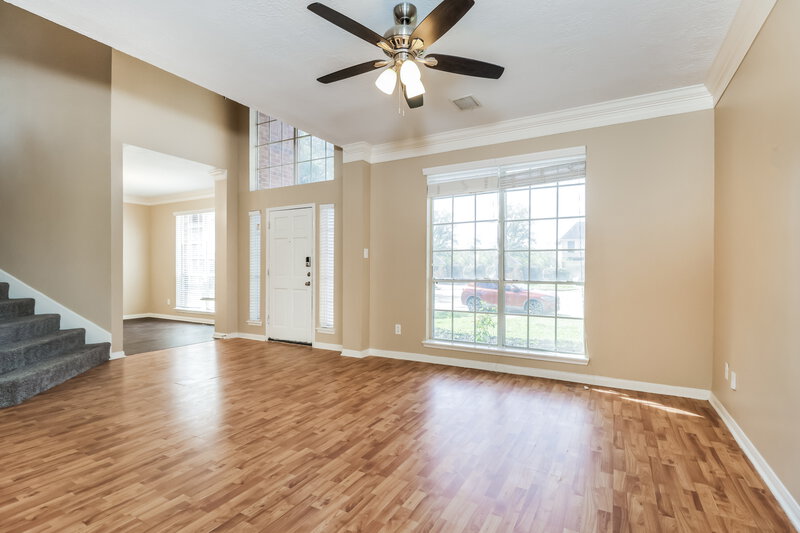 2,420/Mo, 19106 Mockingbird Valley Dr Katy, TX 77449 Living Room View 3