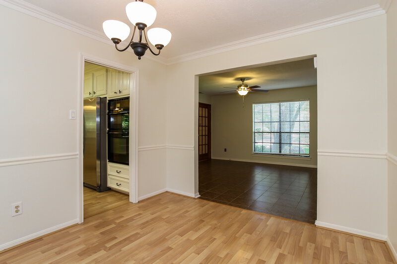 2,130/Mo, 3134 Lake Stream Dr Kingwood, TX 77339 Dining Room View 2