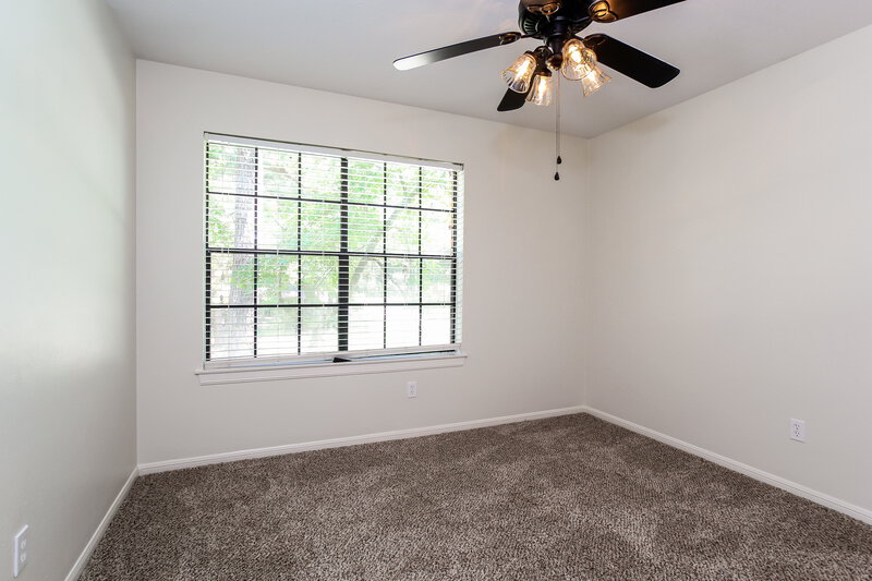 2,130/Mo, 3134 Lake Stream Dr Kingwood, TX 77339 Bedroom View