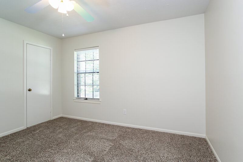 2,130/Mo, 3134 Lake Stream Dr Kingwood, TX 77339 Bedroom View 3
