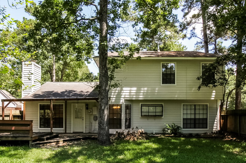 2,130/Mo, 3134 Lake Stream Dr Kingwood, TX 77339 Rear View