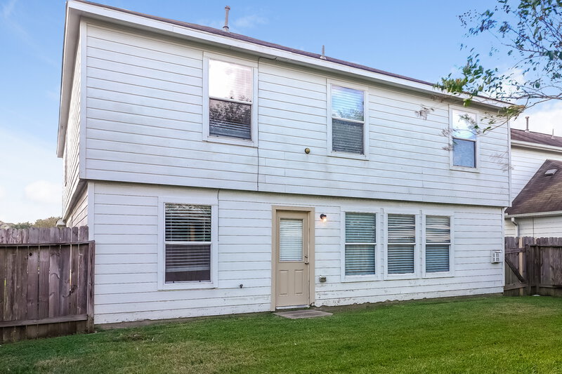 2,685/Mo, 3338 Barkers Crossing Ave Houston, TX 77084 Rear View