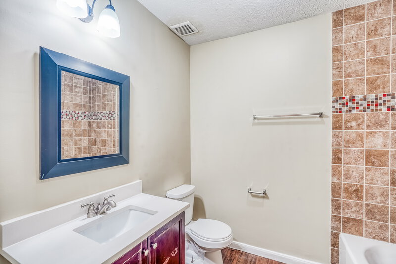 1,810/Mo, 10810 Gusty Winds Ct Houston, TX 77064 Bathroom View