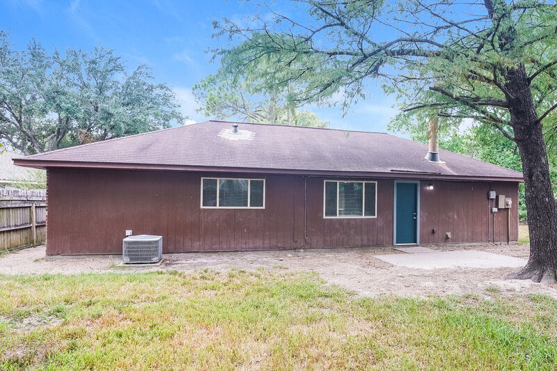 1,810/Mo, 10810 Gusty Winds Ct Houston, TX 77064 Rear View