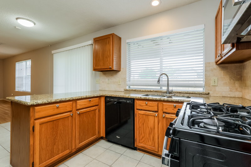 1,980/Mo, 10046 Lazy Meadows Dr Houston, TX 77064 Misc View 4