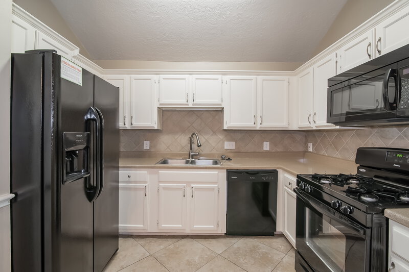 1,690/Mo, 11742 Yearling Dr Houston, TX 77065 Kitchen View