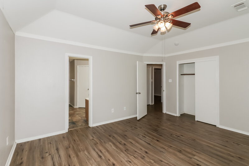 1,980/Mo, 20006 Brandon Oaks Way Katy, TX 77449 Main Bedroom View 2